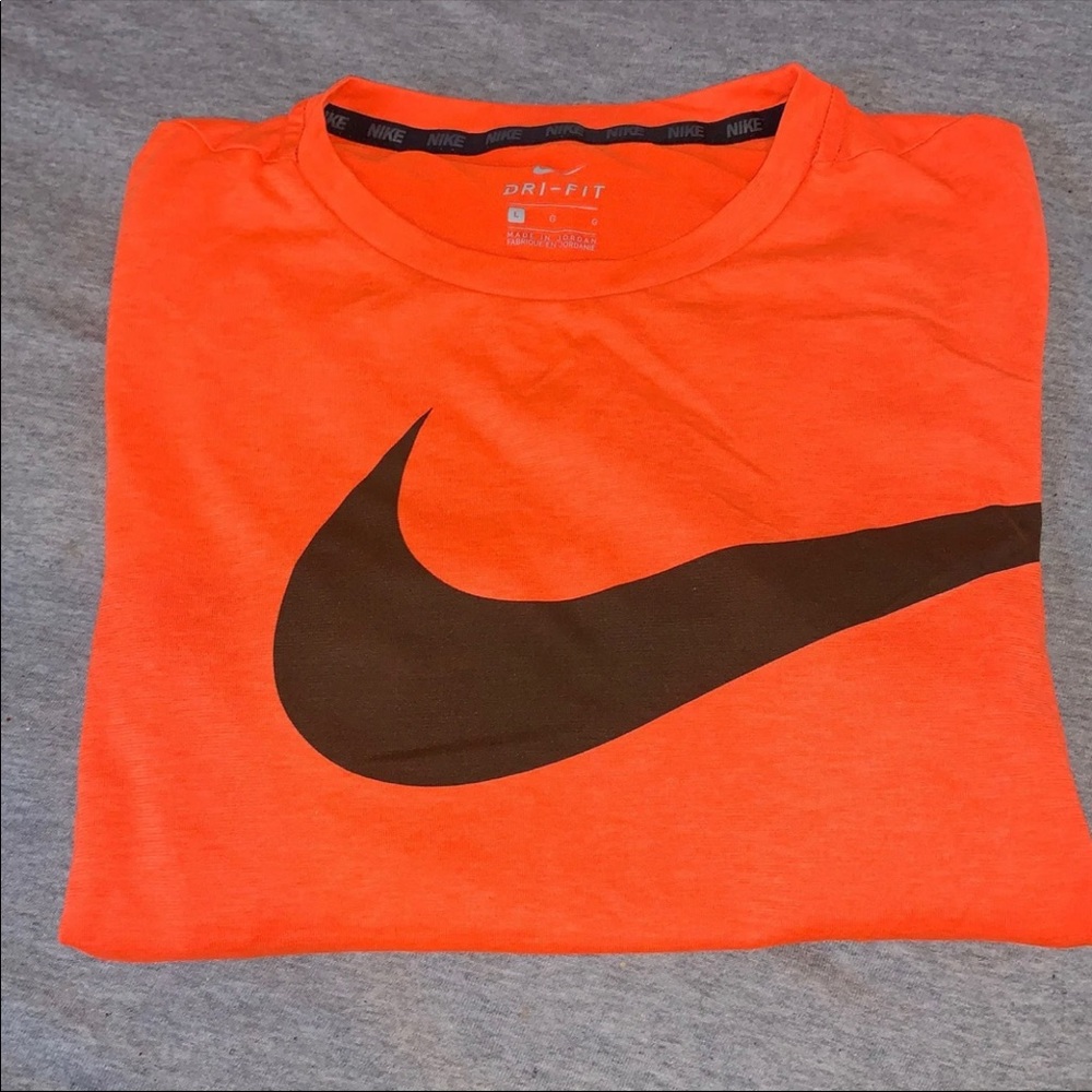 Nike shirt Boys Large